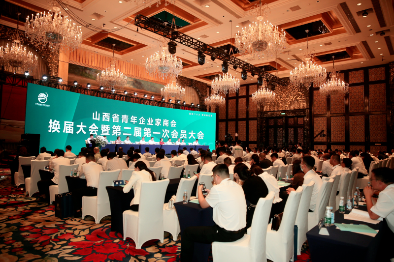 天娛數(shù)科旗下頂流實(shí)驗(yàn)室總經(jīng)理鄭屹呈受邀參加山西青商會(huì)并發(fā)表主題演講(圖1)