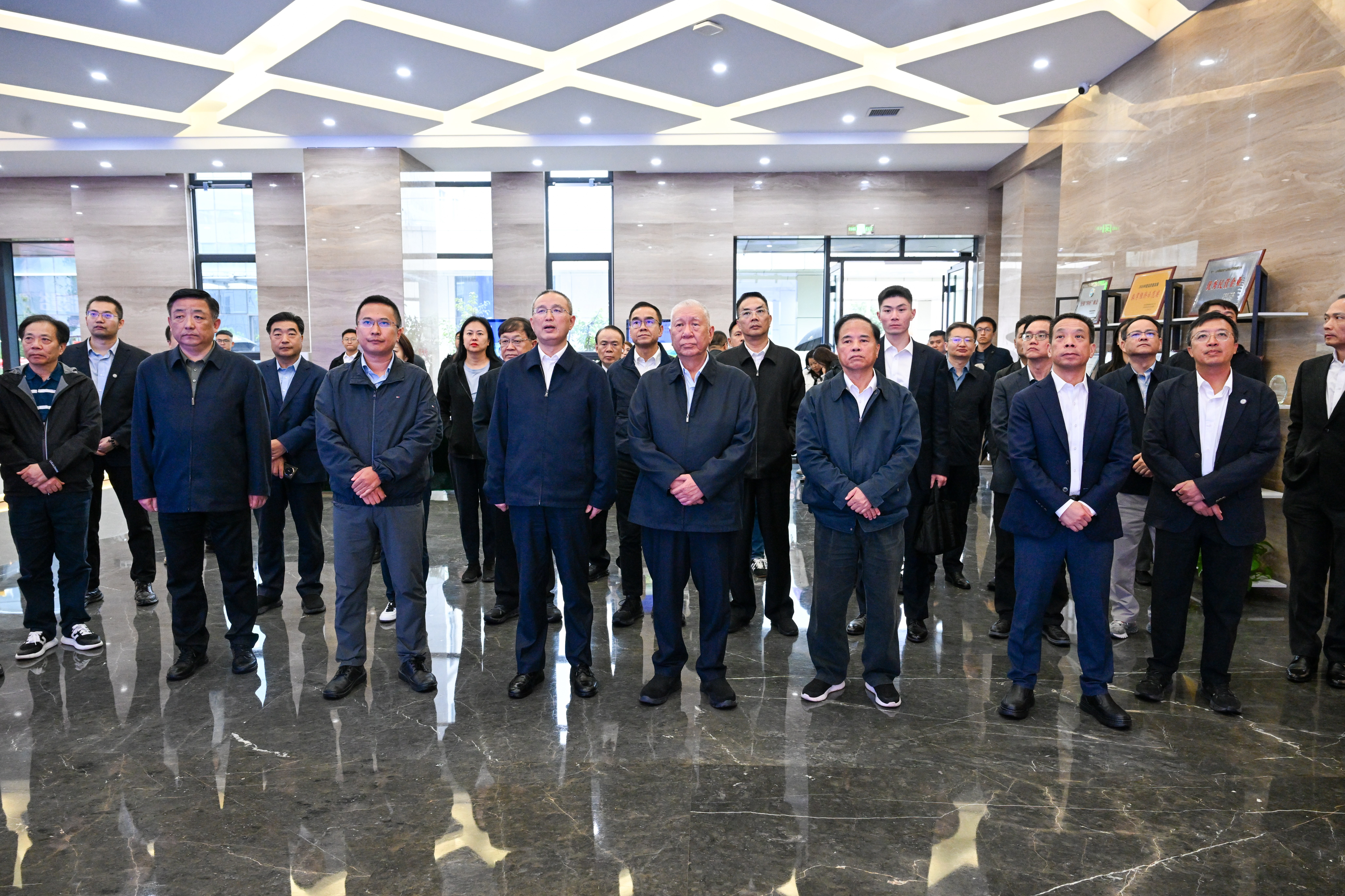 1758591911628255.jpg 171bb111725ffa77be550dfd712ba680.jpg